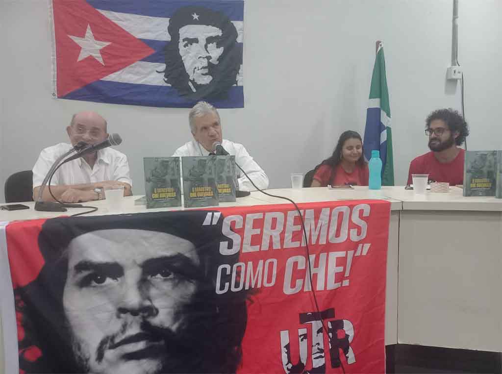 Книга "Министр Че Гевара" представлена в бразильском университете