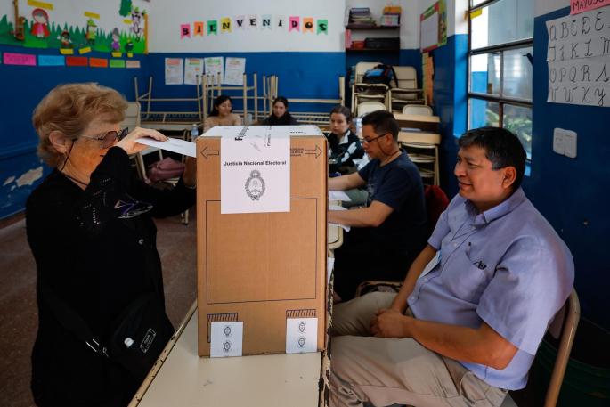 В Аргентине закрылись избирательные участки