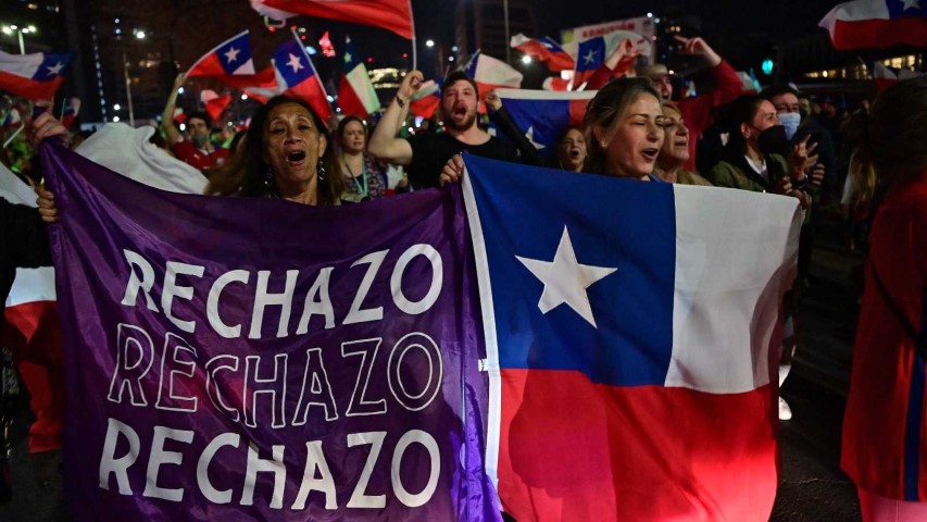 Большинство чилийцев против новой конституции