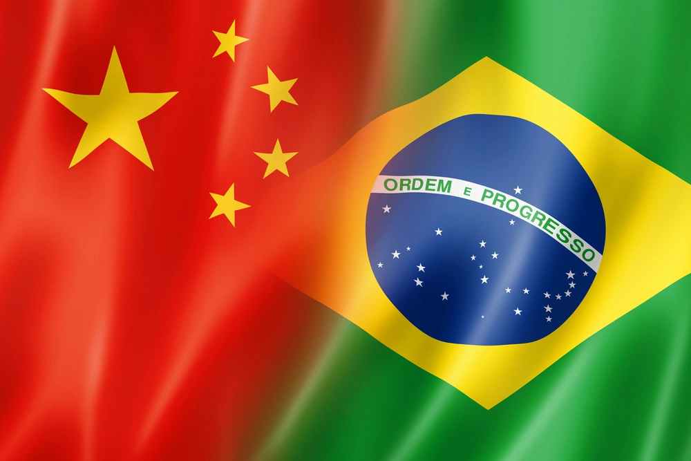 Китай Бразилия флаги