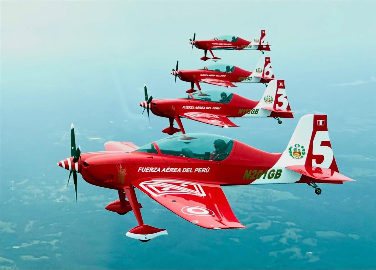 Четыре самолета для ВВС Перу Четыре самолета для ВВС Перу
